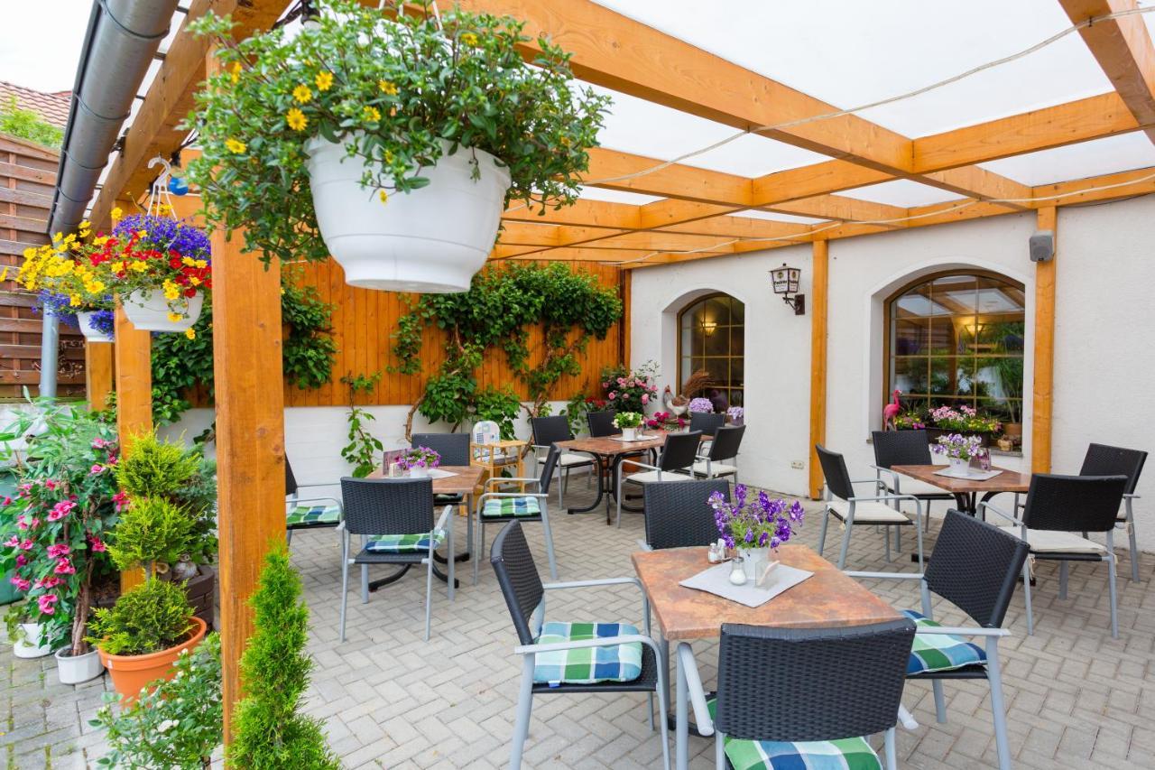 Hotel & Ferienwohnungen Bohlenblick Saalfeld Saale ภายนอก รูปภาพ