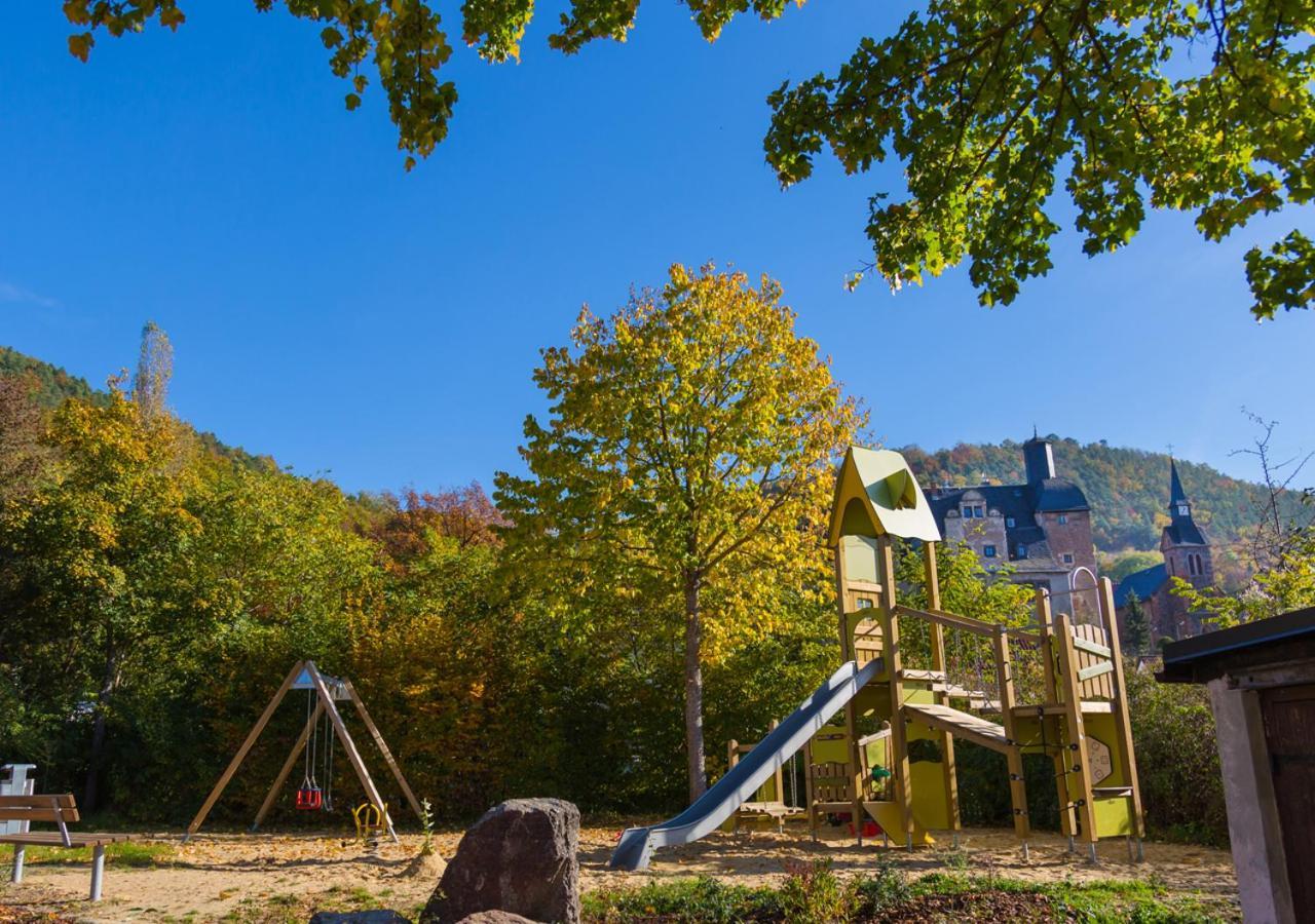 Hotel & Ferienwohnungen Bohlenblick Saalfeld Saale ภายนอก รูปภาพ
