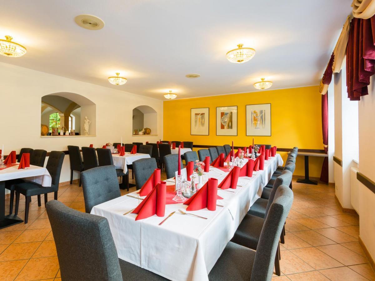 Hotel & Ferienwohnungen Bohlenblick Saalfeld Saale ภายนอก รูปภาพ