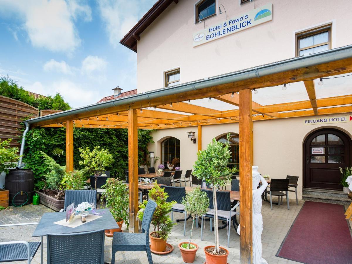 Hotel & Ferienwohnungen Bohlenblick Saalfeld Saale ภายนอก รูปภาพ
