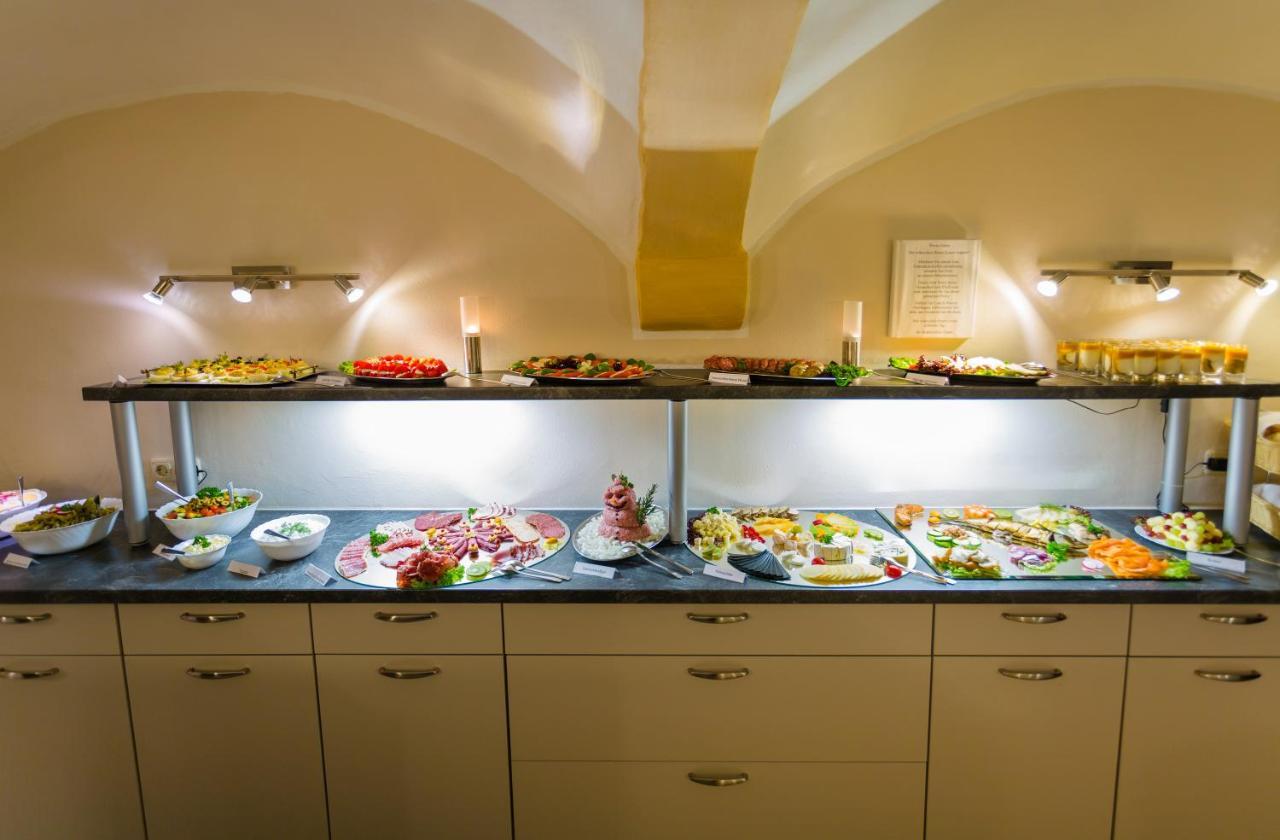 Hotel & Ferienwohnungen Bohlenblick Saalfeld Saale ภายนอก รูปภาพ