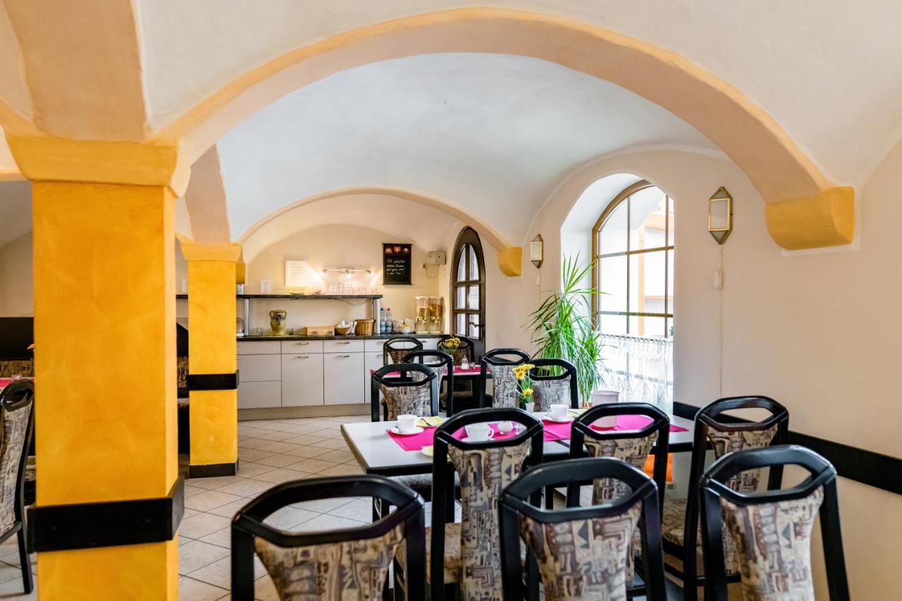 Hotel & Ferienwohnungen Bohlenblick Saalfeld Saale ภายนอก รูปภาพ