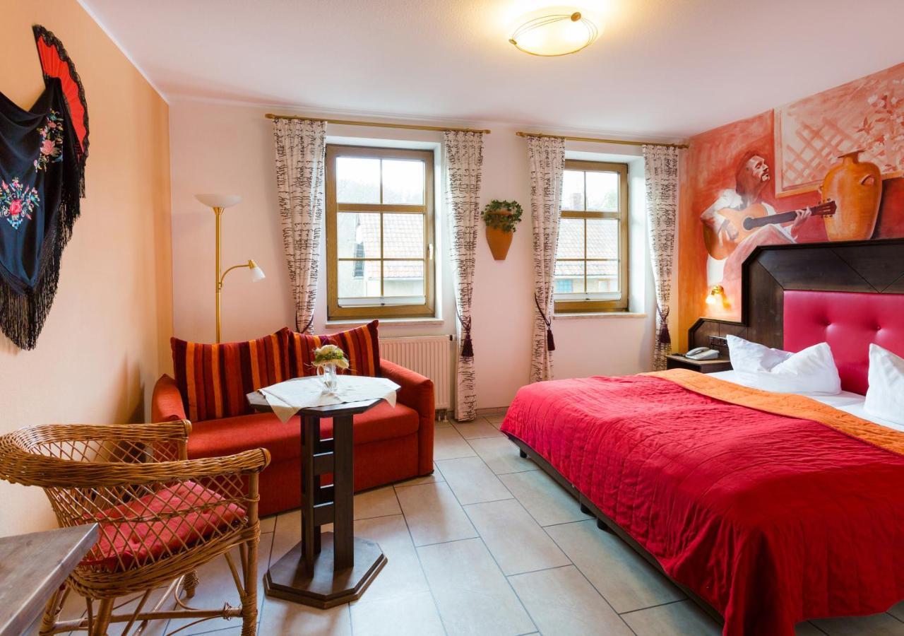 Hotel & Ferienwohnungen Bohlenblick Saalfeld Saale ภายนอก รูปภาพ
