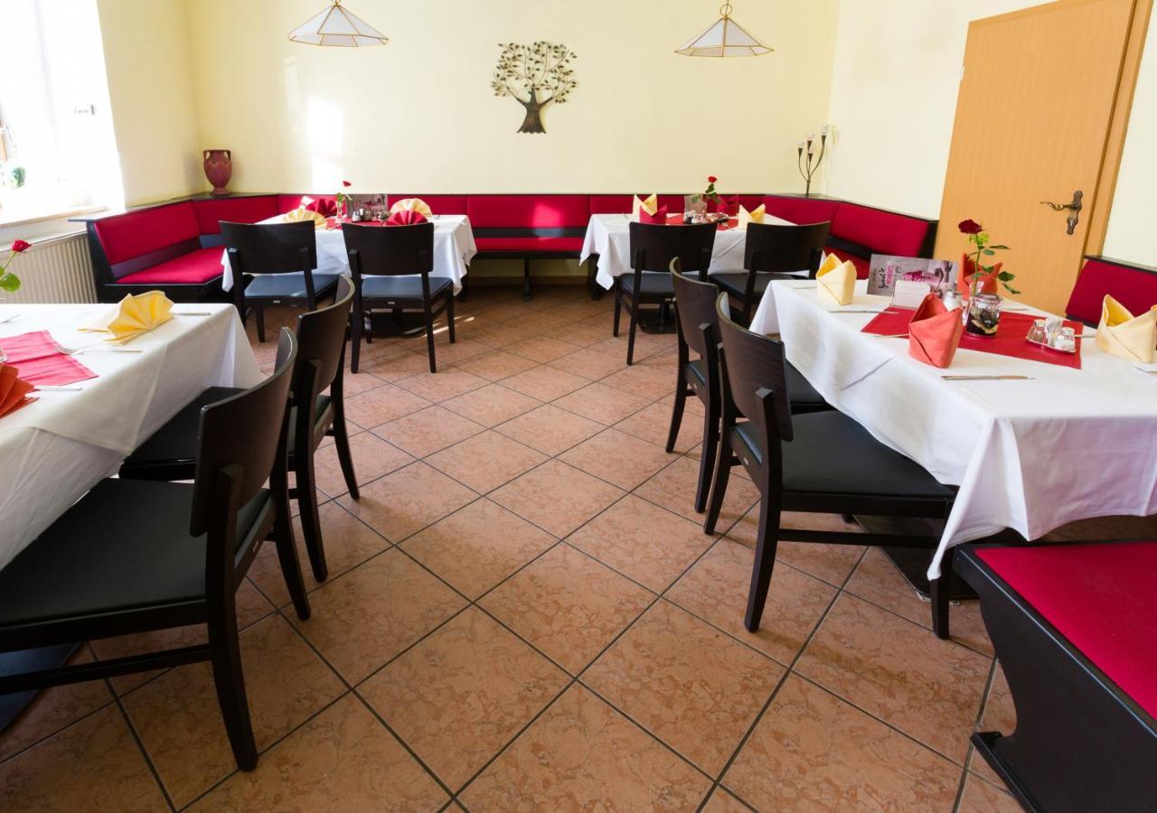 Hotel & Ferienwohnungen Bohlenblick Saalfeld Saale ภายนอก รูปภาพ